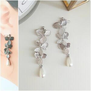 【No.211】ハンドメイド イヤリング ピアス パール フラワー 花 シルバー ロング