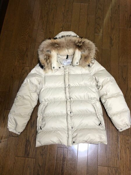 MONCLER ファーダウンコート　国内正規品　サイズ00 オフホワイトベージュ モンクレール