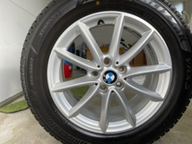 BMW　X1 F48 純正17インチホイール付き2021年製スタッドレスタイヤ　225／55R/17 97Q ブリザックVRX3　4本セット_画像2