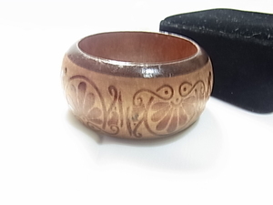  wooden impact feeling . volume feeling . presence beautiful Asian taste. pattern pattern bangle *