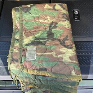 米軍放出品　01年製　アメリカ軍実物　ウッドランド迷彩　ポンチョライナー　ブランケット　アウトドア　キャンプ　テント　防寒