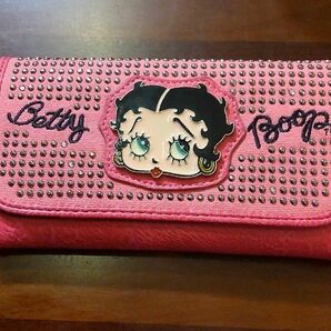 BETTY BOOP LANYベティ ブープピンク　長財布