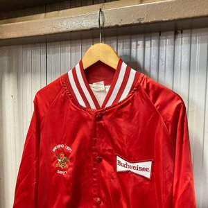 アメリカ古着 ヴィンテージ スタジャン バドワイザー サイズ:XL バックプリント レッド 赤 Budweiser 企業ロゴ USA製 digjunkmarket