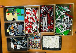 【1円スタート】レゴ　LEGO　ごちゃまぜバラ＆フィグ多数　スターウォーズ、テクニック、などなど　　25kg超+5箱
