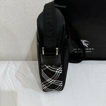 激レア BURBERRY BLACK LABEL バーバリーブラックレーベル ナイロン＆本革 ミニショルダーバッグ ラウンドノバチェック 黒 #2590_画像4