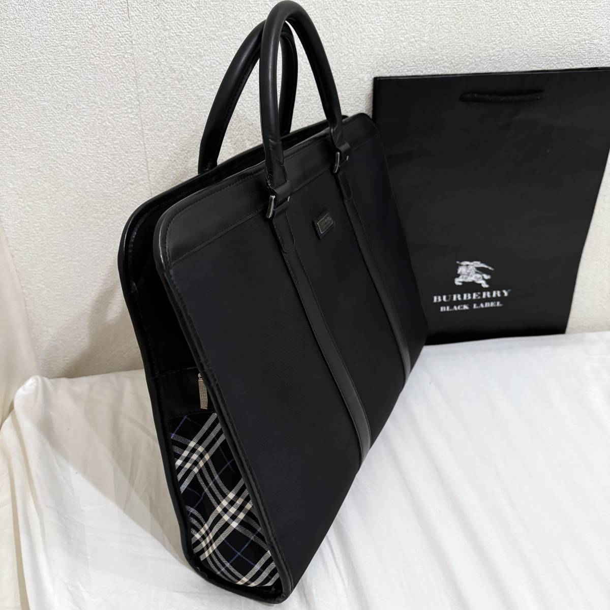 Yahoo!オークション -「burberry black label ブリーフケース」の落札