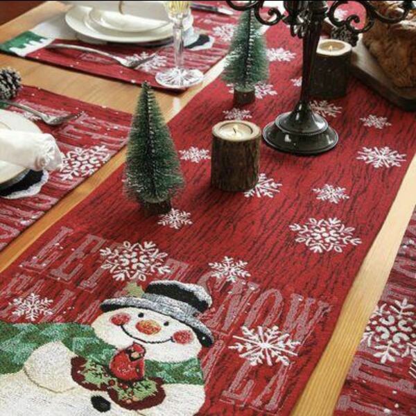 【送料無料】テーブルランナー 赤 クリスマス 雪だるま Xmas 北欧 飾り付け パーティーテーブル 海外 食卓 テーブルクロス サンタ トナカイ