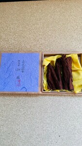 高級天然沈香　御香木【伽羅】極上品　62g 香木　香道具　茶道具　沈水香木　頂上伽羅　聞香　薫香　組香　黒油伽羅　ベトナム産