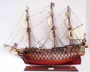 ●新品特価　豪華な帆船 HMS VICTORY 70cmL 精密級完成品