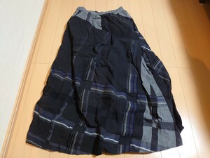 慈雨　アシンメトリーロングスカート黒　40　大きいサイズ　w66(88まで伸びます)丈92センチ