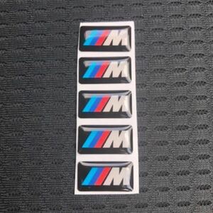 BMW M performance ミニ エンブレム ステッカー　　５枚E36E46E52E60E65E66E70E81E83E90F20F45F46F30F34F80F32F82F36F10F18F01F15F48F25 ！