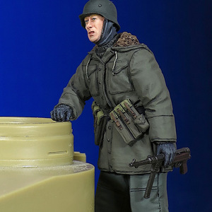 [194] 完成品 1/35 フィギュア WW2 ドイツ軍 ドイツ兵 武装親衛隊 東部戦線 戦争後期Painted and Built Figure 50mm