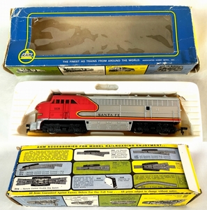 HOゲージ AHM SANTA FE ELECTRIC LOCO