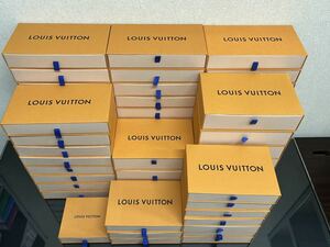 保存箱大量60個　LOUIS VUITTON ルイヴィトン　空箱　長財布入れ　小物入れ　化粧箱　リボン　冊子　4種類　まとめ売り　現行BOX 