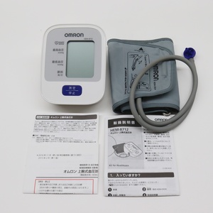  OMRON オムロン 上腕式血圧計 HEM-8712 デジタル 測定器 ヘルスケア 健康管理 血圧計 簡単ワンプッシュ 