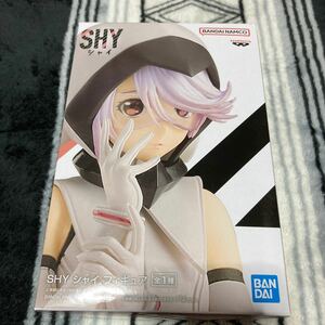 在庫2 SHY シャイ フィギュア