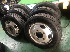 6t-76)冬 215/70R17.5 BRIDGESTONE Blizzak W979 2016年 8.5分山以上トヨタ コースター 日野リエッセII TOPY製 DF2B 6.0J PCD203.2 5穴