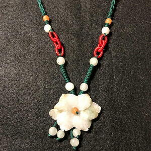  natural stone finest quality .. jade necklace sculpture skill flower collection . cord 002