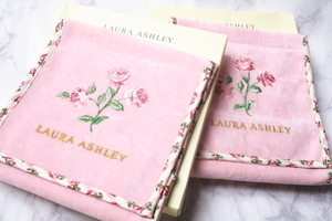 未使用品 LAURA ASHLEY ローラアシュレイ トイレ ペーパー ホルダーカバー ×2枚 バラ 薔薇 の 刺繍
