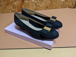 サルヴァトーレフェラガモ　フェラガモ　パンプス　DR 24754　338　5　C　MADE IN ITALY　Salvatore　　Ferragamo　サルヴァトーレ