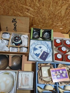 食器　いろいろ　まとめて　有田焼　しん窯　青花　器　湯呑　急須　まとめ　木箱 茶器 急須 有田 和食器 鉢