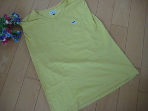 *Lee Lee * simple i. low short sleeves T-shirt size S