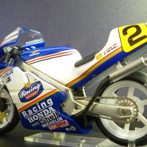 【未開封】 1/24 ホンダ NSR500 #2 ワイン ガードナー HONDA NSR 500 1987 MotoGP ixoの画像5