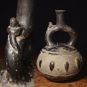 慶應◆古代アンデスの美術 プレ・インカ モチェ文化 灰陶鐙型注口土器 酒器 発掘出土品