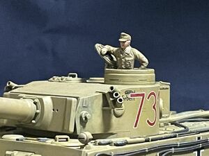 1/48 ドイツ重戦車 タイガーI極初期生産型（アフリカ仕様）塗装済み完成品