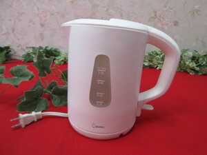 8GY4826 DRETECdoli Tec PO-354 electric kettle 1.0L white 