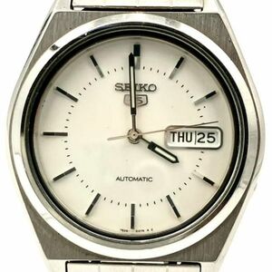 仙36【稼働】SEIKO 5 AUTOMATIC 7S26-0570 腕時計 自動巻き デイデイト 裏スケ ホワイト文字盤 セイコー ファイブ