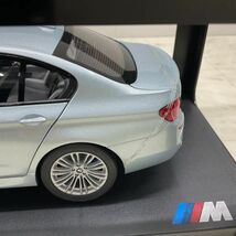 1円〜 1/18 BMW M5 シルバーストーン II ディーラー特注品_画像5