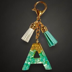 131 A キーホルダー 推し活 アルファベット イニシャル グッズ バッグ