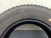 ②【2本セット】中古 スタッドレスタイヤ ブリヂストン W300 145/80R12 80/78N LT 2020年製 5分山 ★合計8本出品中★［145R12 6PR 軽トラ］_画像8