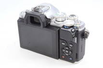超美品★OLYMPUS オリンパス OM-D E-M10 Mark III ボディ シルバー ミラーレス一眼カメラ 11179_画像4