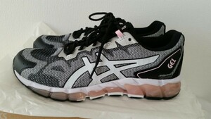 美品(約30分着 asics 直営店限定 アシックス 25.5cm GEL-QUANTUM 360-6 ゲルクォンタム ブラック ピンク(blackwhite)箱付 スニーカー US8.5