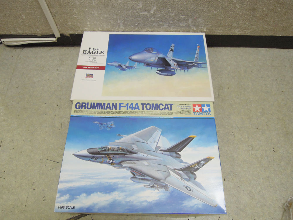 F-14A Tomcatの値段と価格推移は?|33件の売買データからF-14A Tomcat