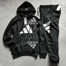 新品 正規品 adidas アディダス 上下セット セットアップ スウェットパンツ パーカー 黒 ブラック 白 ロゴ プリント 2XO 3XL_画像1