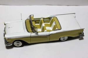 ▽ジャンク Sun Star サンスター 1/18 FORD フォード FAIRLANE SKYLINER フェアライン スカイライナー 1957※本体のみ