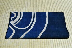 古布　筒描き1幅　浅葱取り家紋　モッコ紋　枯れ藍　161ｃｍ　アート　リメイク　創作材料　手織り木綿