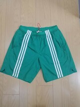 【adidas Originals by Oyster Holdingsアディダス＆オイスターホールディングス】アスレチックナイロンショートパンツ◆Mサイズ　グリーン_画像1