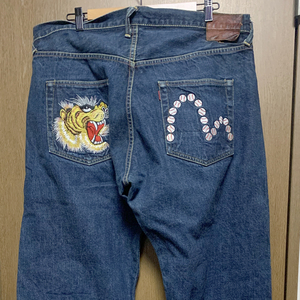 W40 EVISU / エヴィス 虎＆野球ボール刺繍 虎耳 革パッチ 阪神タイガース NO.2 2001