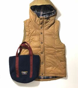 100 jpy Urban Research (URBAN RESEARCH) with a hood . beige natural down vest 38