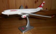 Hogan 1/200 スイスエア　エアバス　A330-200　HB-IQA スナップキット_画像1