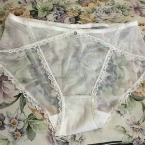  white mesh decoration shorts XL size new goods 