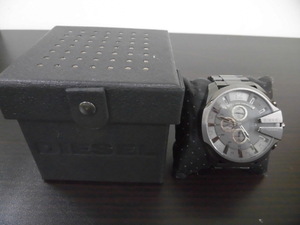 稼働品 DIESEL ディーゼル 腕時計 メガチーフ DZ-4282 クロノグラフ クオーツ 3針 激安1円スタート
