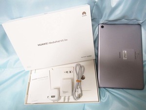 ★美品 中古品☆HUAWEI MediaPad M5 lite 色:Space Gray ROM:32GB RAM:3GB 付属品一式あり 訳あり品！☆★送料込み！