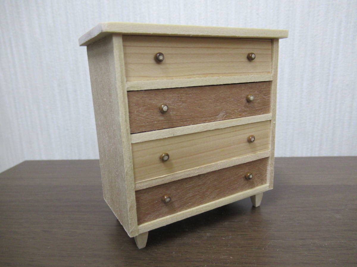 Handmade★Miniature★1/12 scale★Wooden furniture★Four-tier chest, toy, game, doll, character doll, Dollhouse