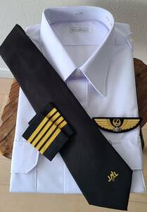 【未着用正規品】JAL パイロット 制服【最終在庫4点セット】日本航空 機長 シャツ ネクタイ 肩章 胸章 航空 飛行機 