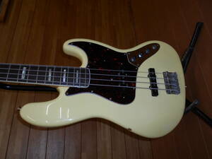 Fender JAZZ BASS ELECTRIC BASS 2003年製?